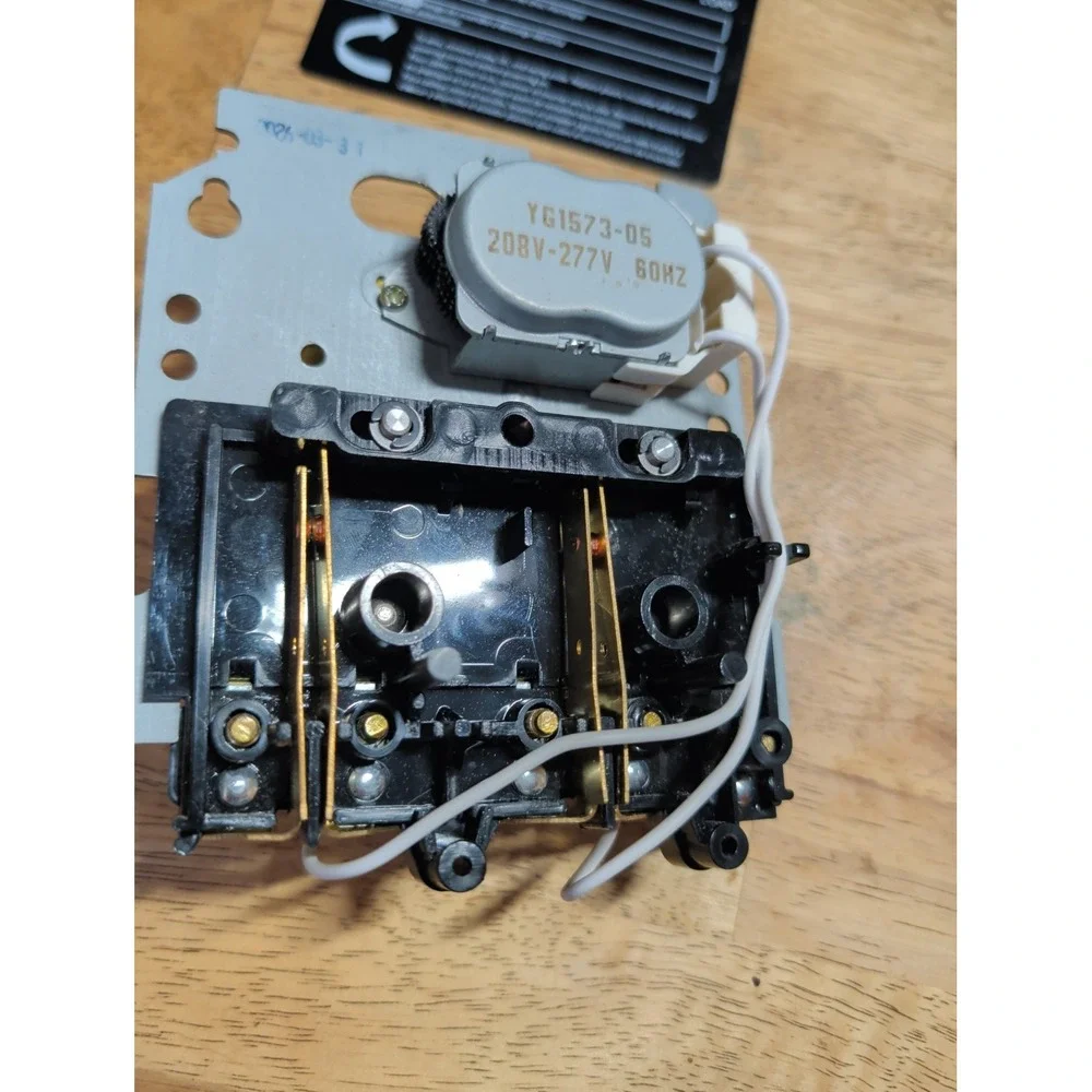 Intermatic 24-Hour 208-277V Mechanical Time Switch | T104M